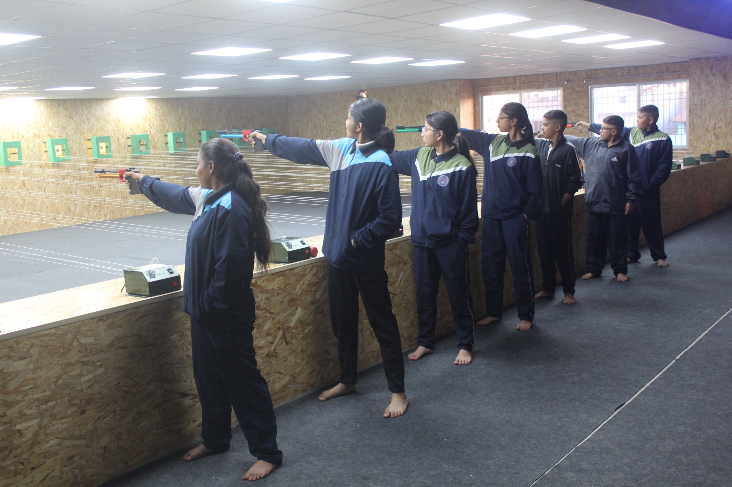 10 M PISTOL SHOOTING